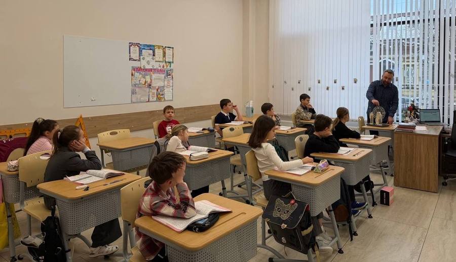 Юные физики в действии