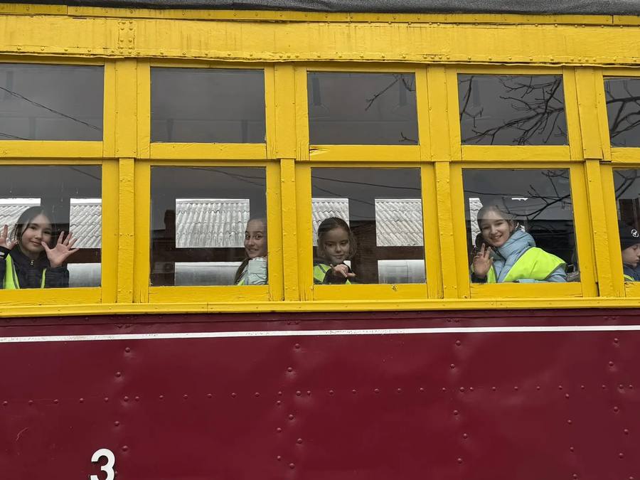 Экскурсия в трамвайном депо: знакомство с городским транспортом