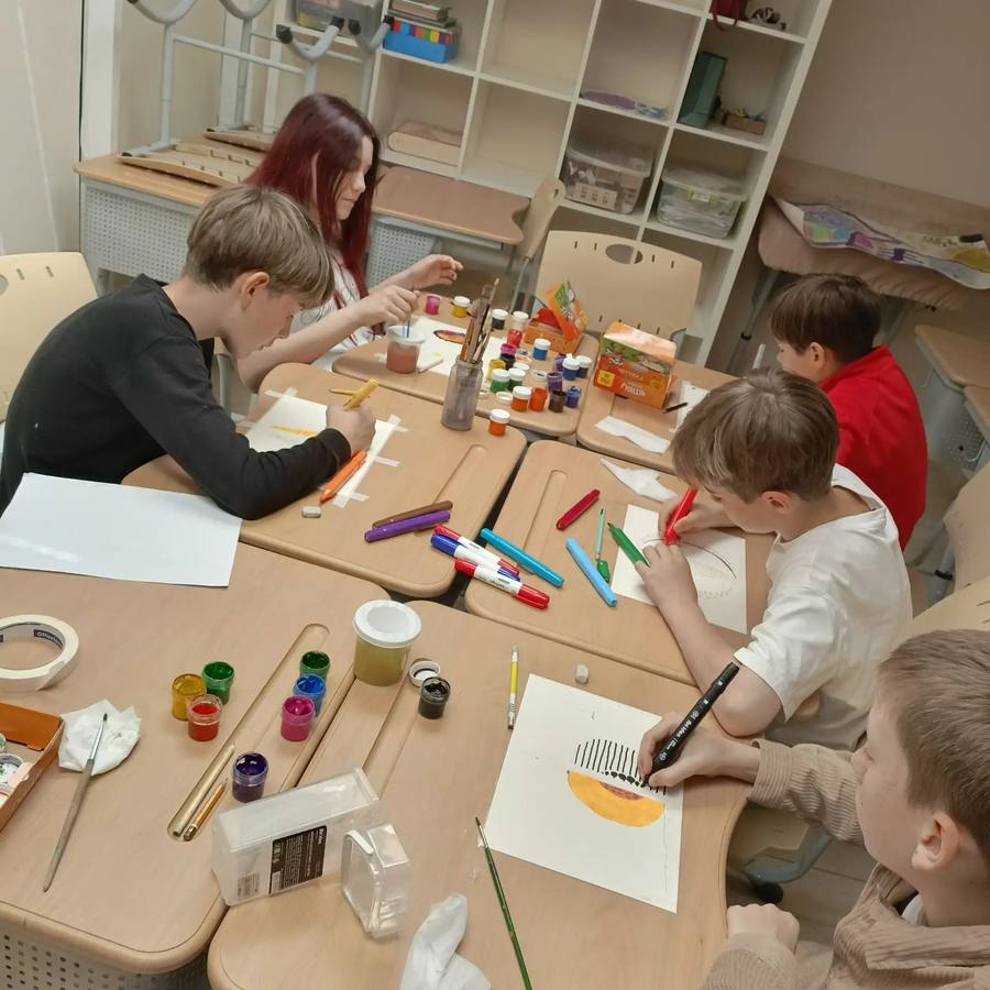 Искусство оригами и рисования на летней программе